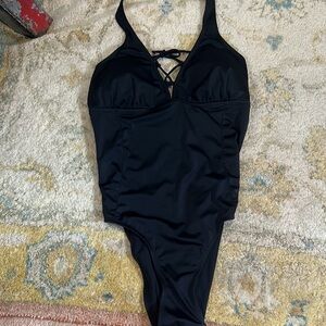 Islander, Slimming,Black Beauty, Excellent Condition, Size 10